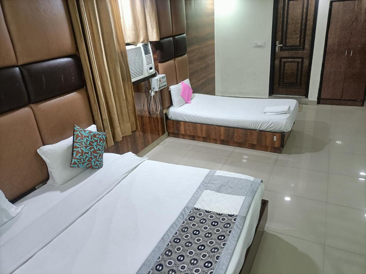 Hotel Le Mount Near Igi Airport Yeni Delhi Dış mekan fotoğraf