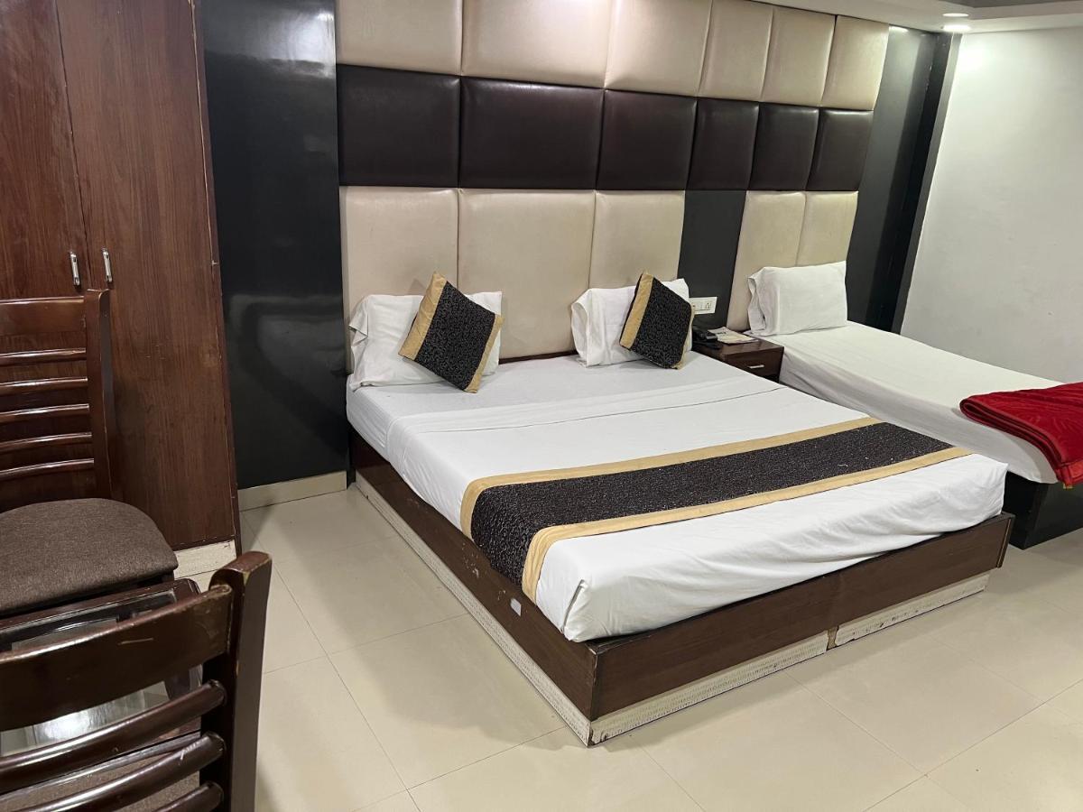 Hotel Le Mount Near Igi Airport Yeni Delhi Dış mekan fotoğraf